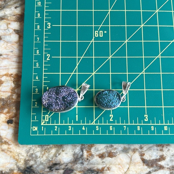 2 Druzy Quartz pendants in sterling silver w bails 1” and 3/4” - Picture 5 of 5